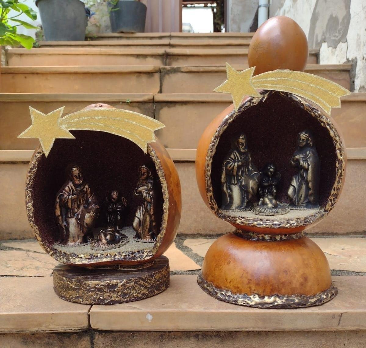 Presépios feitos em cabaças no artesanato de Gouveia